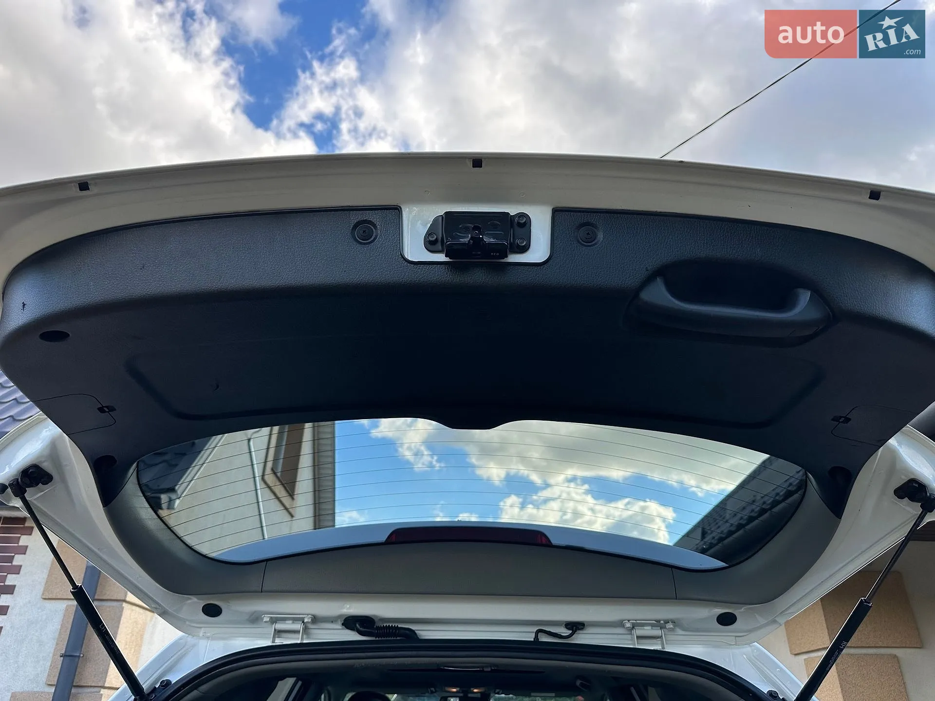 2011 Kia Sorento - мініатюра 172