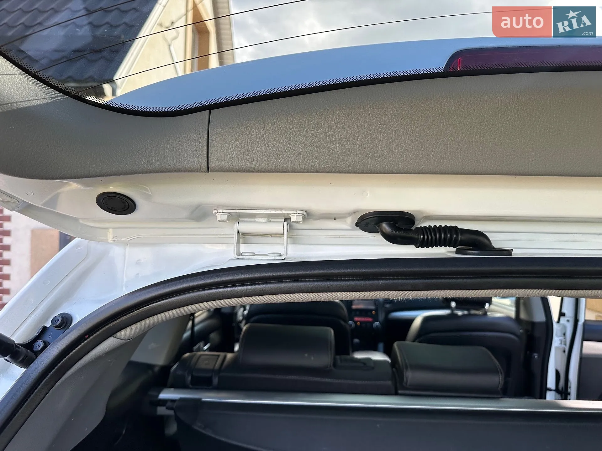 2011 Kia Sorento - мініатюра 179