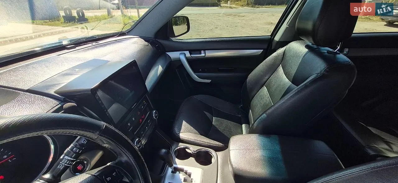 Kia Sorento 2010 photo 5