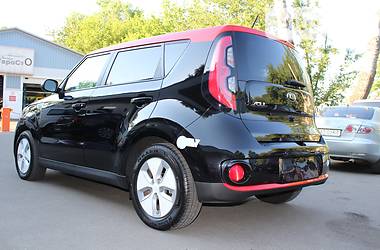 Хэтчбек Kia Soul EV 2015 в Киеве