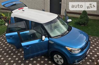 Хетчбек Kia Soul EV 2015 в Житомирі