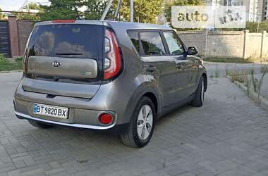 Внедорожник / Кроссовер Kia Soul EV 2015 в Николаеве