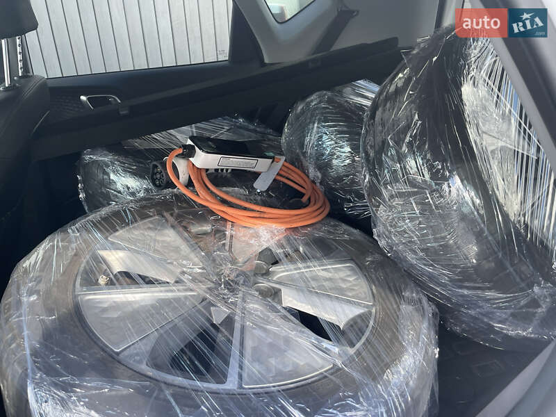 Позашляховик / Кросовер Kia Soul EV 2019 в Тернополі фото 26 Позашляховик / Кросовер Kia Soul EV 2019 в Тернополі