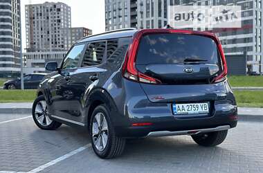 Внедорожник / Кроссовер Kia Soul EV 2020 в Киеве