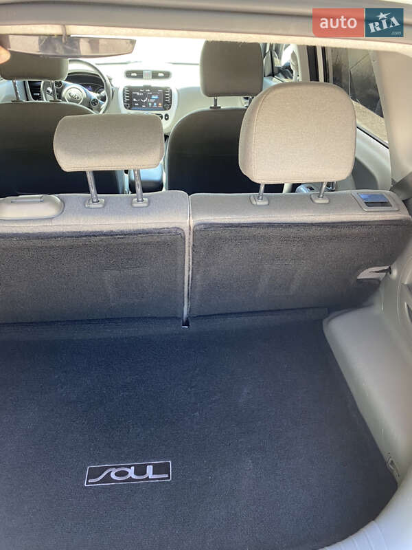 Позашляховик / Кросовер Kia Soul EV 2017 в Одесі фото 18 Позашляховик / Кросовер Kia Soul EV 2017 в Одесі