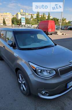 Внедорожник / Кроссовер Kia Soul EV 2014 в Полтаве