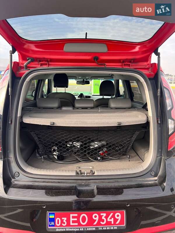 Внедорожник / Кроссовер Kia Soul EV 2015 в Одессе