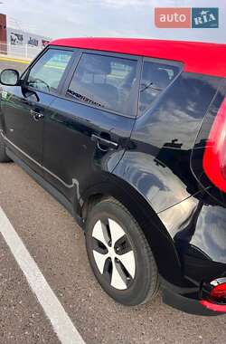 Внедорожник / Кроссовер Kia Soul EV 2015 в 