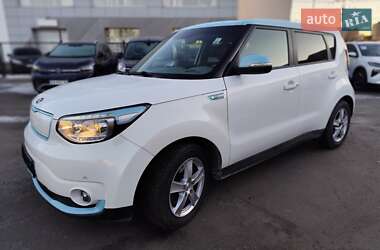 Внедорожник / Кроссовер Kia Soul EV 2015 в Киеве