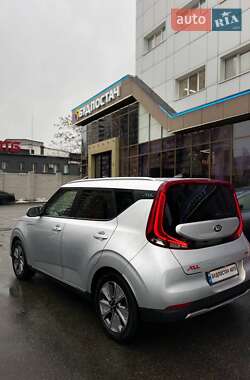 Внедорожник / Кроссовер Kia Soul EV 2020 в Киеве