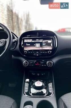 Внедорожник / Кроссовер Kia Soul EV 2020 в 