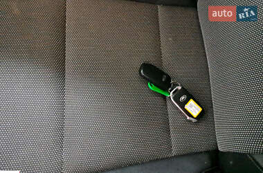 Позашляховик / Кросовер Kia Soul EV 2020 в 