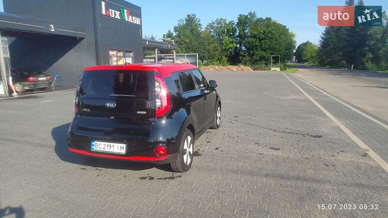 Внедорожник / Кроссовер Kia Soul EV 2015 в Самборе