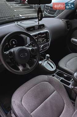 Внедорожник / Кроссовер Kia Soul EV 2015 в 