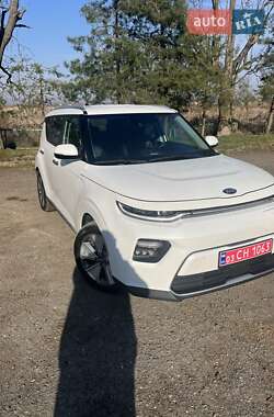 Позашляховик / Кросовер Kia Soul EV 2020 в 