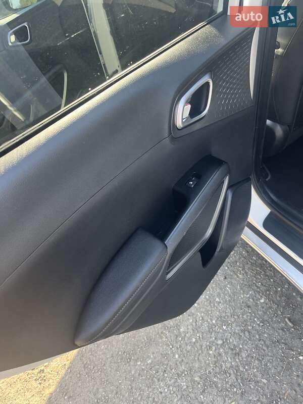 Позашляховик / Кросовер Kia Soul EV 2020 в Львові фото 20 Позашляховик / Кросовер Kia Soul EV 2020 в Львові