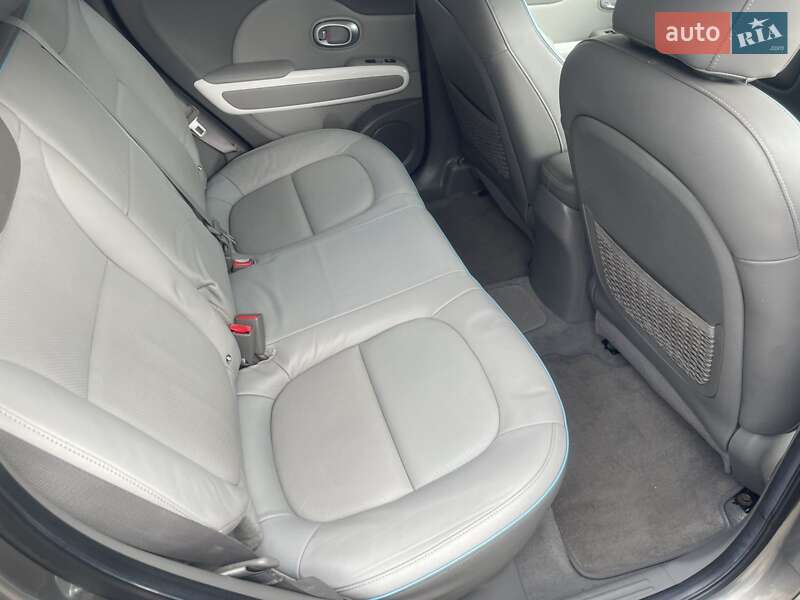 Внедорожник / Кроссовер Kia Soul EV 2014 в Киеве фото 18 Внедорожник / Кроссовер Kia Soul EV 2014 в Киеве