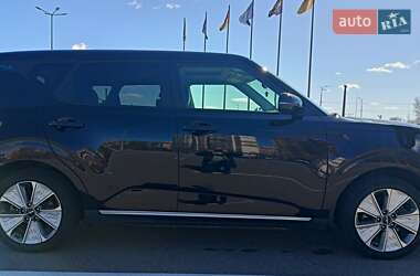 Внедорожник / Кроссовер Kia Soul EV 2022 в 