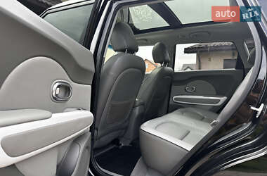 Внедорожник / Кроссовер Kia Soul EV 2017 в 