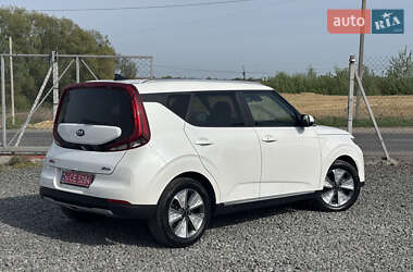 Позашляховик / Кросовер Kia Soul EV 2020 в 