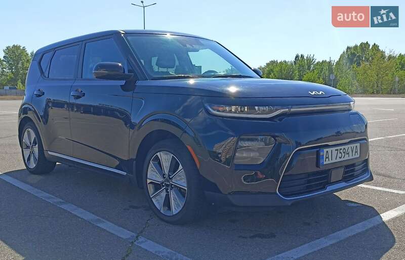 Внедорожник / Кроссовер Kia Soul EV 2022 в 