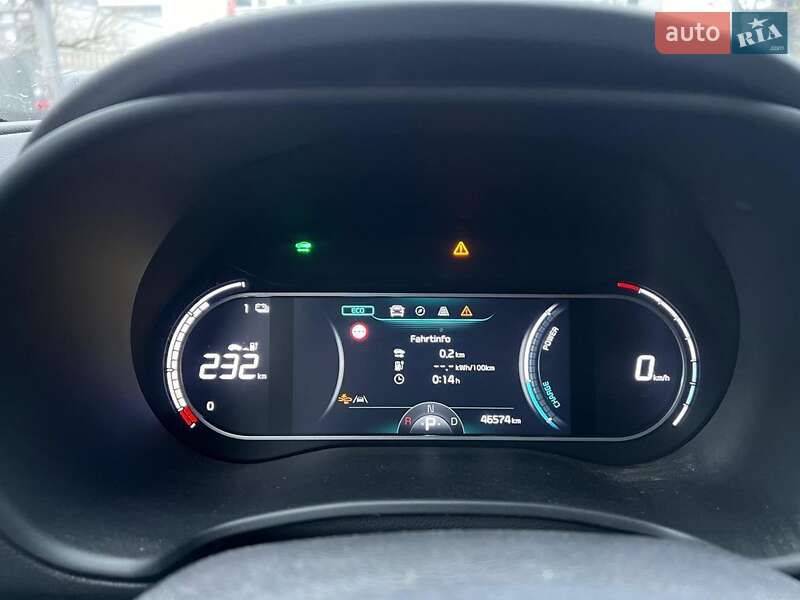 Внедорожник / Кроссовер Kia Soul EV 2023 в 