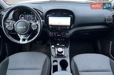 Внедорожник / Кроссовер Kia Soul EV 2023 в 