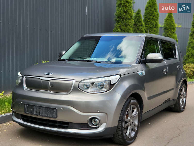 Позашляховик / Кросовер Kia Soul EV 2015 в 