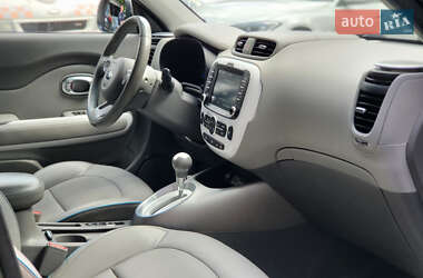 Позашляховик / Кросовер Kia Soul EV 2015 в 