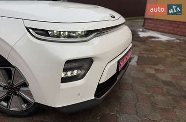 Внедорожник / Кроссовер Kia Soul EV 2019 в 