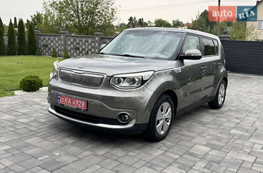 Внедорожник / Кроссовер Kia Soul EV 2015 в Ровно