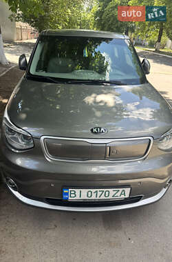 Внедорожник / Кроссовер Kia Soul EV 2015 в Полтаве
