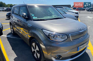 Позашляховик / Кросовер Kia Soul EV 2016 в Києві