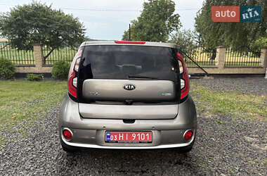 Внедорожник / Кроссовер Kia Soul EV 2015 в 