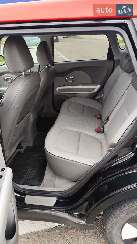 Позашляховик / Кросовер Kia Soul EV 2016 в Львові