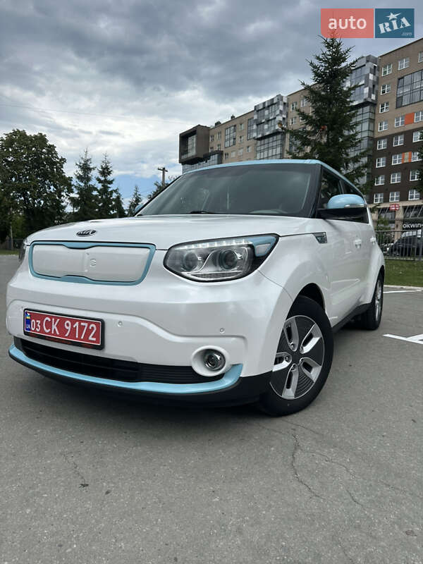 Позашляховик / Кросовер Kia Soul EV 2018 в Чернівцях