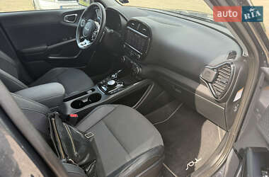 Внедорожник / Кроссовер Kia Soul EV 2022 в 