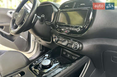 Позашляховик / Кросовер Kia Soul EV 2020 в 
