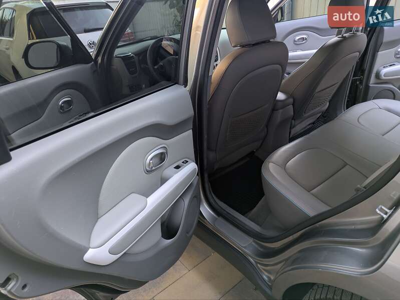 Позашляховик / Кросовер Kia Soul EV 2015 в Сумах фото 15 Позашляховик / Кросовер Kia Soul EV 2015 в Сумах