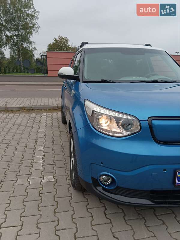 Внедорожник / Кроссовер Kia Soul EV 2016 в Дрогобыче