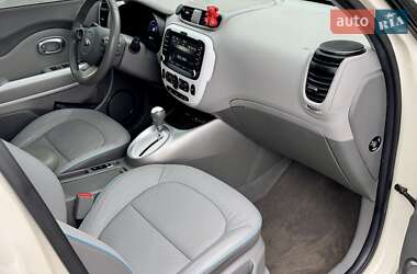 Внедорожник / Кроссовер Kia Soul EV 2017 в 