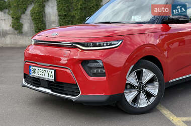 Внедорожник / Кроссовер Kia Soul EV 2020 в 