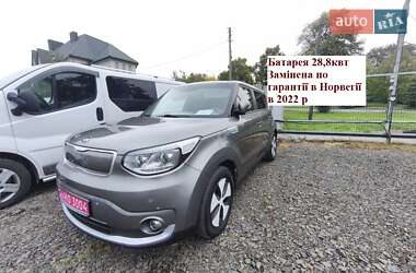 Позашляховик / Кросовер Kia Soul EV 2015 в Луцьку