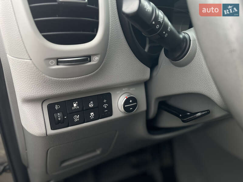 Позашляховик / Кросовер Kia Soul EV 2015 в Луцьку фото 15 Позашляховик / Кросовер Kia Soul EV 2015 в Луцьку