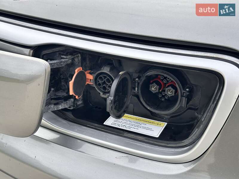 Позашляховик / Кросовер Kia Soul EV 2015 в Луцьку