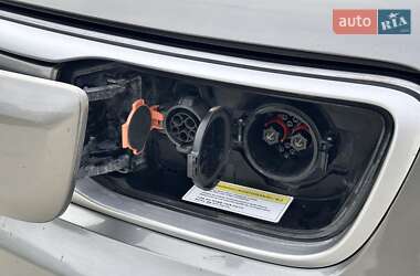Позашляховик / Кросовер Kia Soul EV 2015 в  фото 28 Позашляховик / Кросовер Kia Soul EV 2015 в