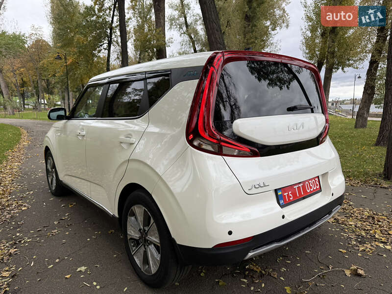 Позашляховик / Кросовер Kia Soul EV 2022 в Києві фото 12 Позашляховик / Кросовер Kia Soul EV 2022 в Києві