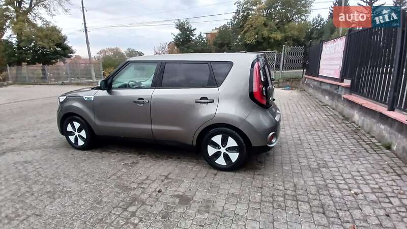 Позашляховик / Кросовер Kia Soul EV 2015 в Тернополі фото 5 Позашляховик / Кросовер Kia Soul EV 2015 в Тернополі