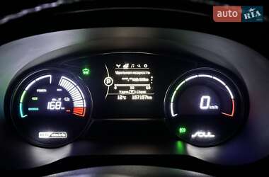 Позашляховик / Кросовер Kia Soul EV 2015 в  фото 3 Позашляховик / Кросовер Kia Soul EV 2015 в