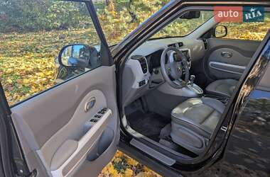Внедорожник / Кроссовер Kia Soul EV 2017 в 